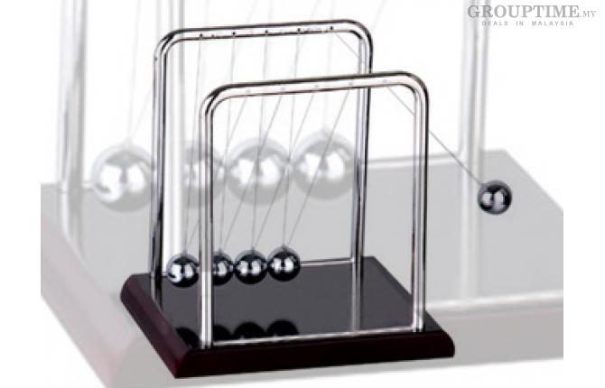 [60% off] PA0009 Special Gift! Newtons Cradle. Pay only RM11 instead of RM28.