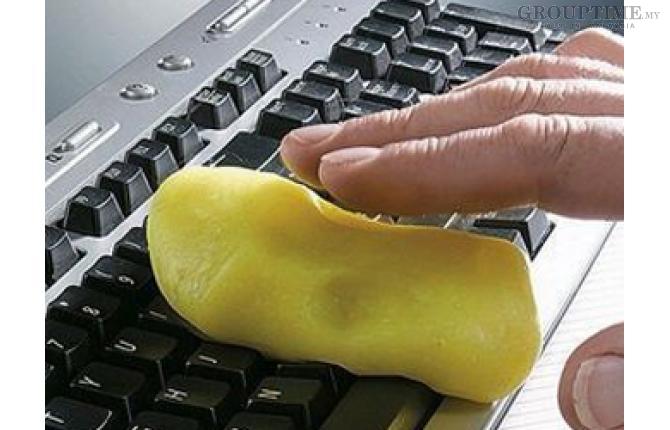 [50% off] PA0021 Cyber Clean PC Laptop Keyboard Cleaner, Car Mobile Cleaner (3 in/pack). Pay only RM15 instead of RM30.