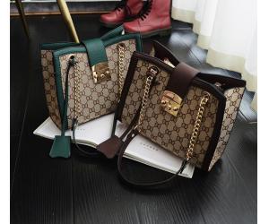 TB047 C Logo Carvas Shoulder Bag