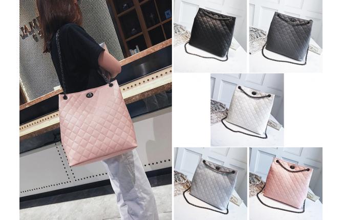 TB116 Lattice Big Bucket Bag