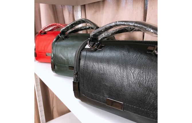 AM0045 BOSTON SLING BAG