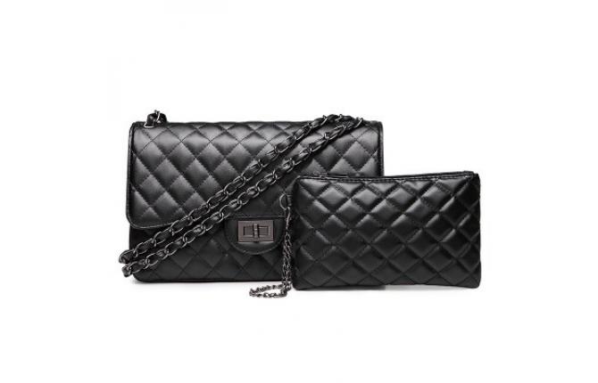 ELEGANT BLACK SHOULDER BAG